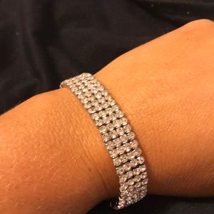 Stretchy diamond accent bracelet